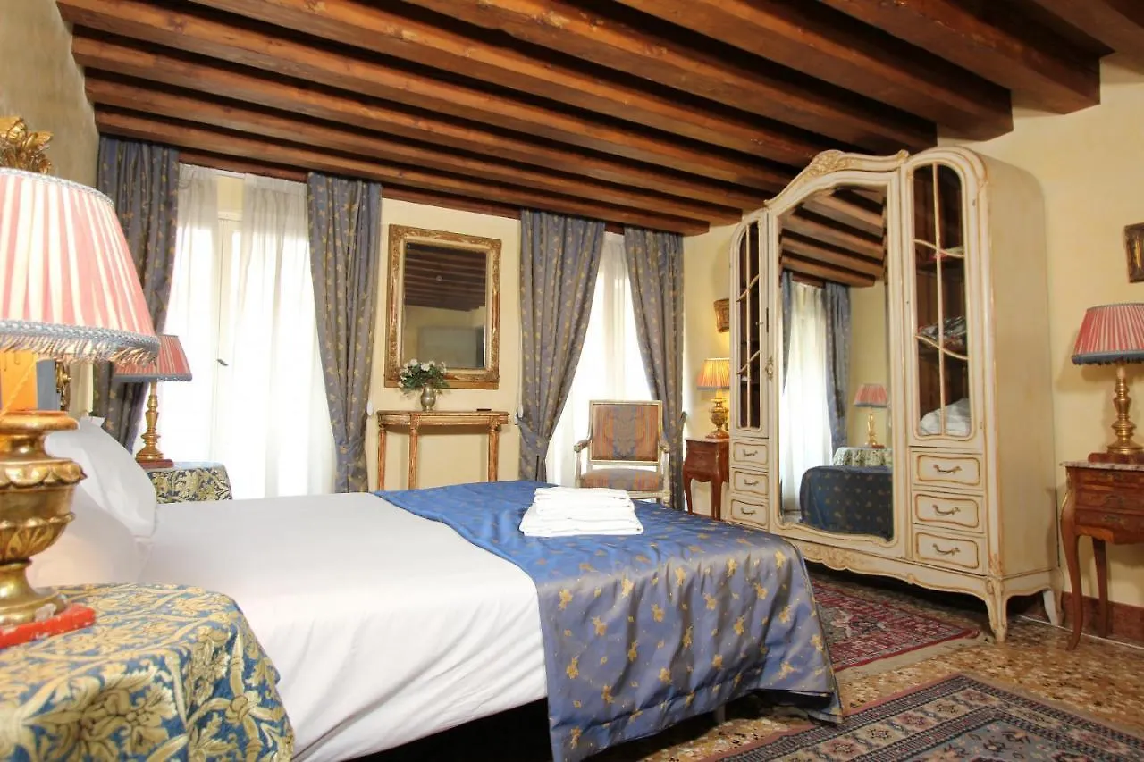 City Apartments Rialto Venedig 0*,