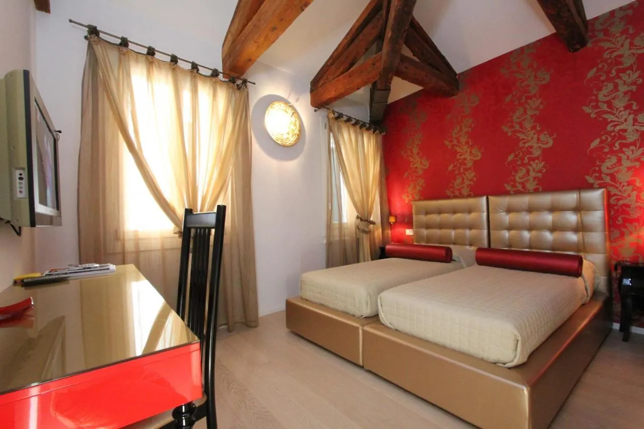 City Apartments Rialto Венеция