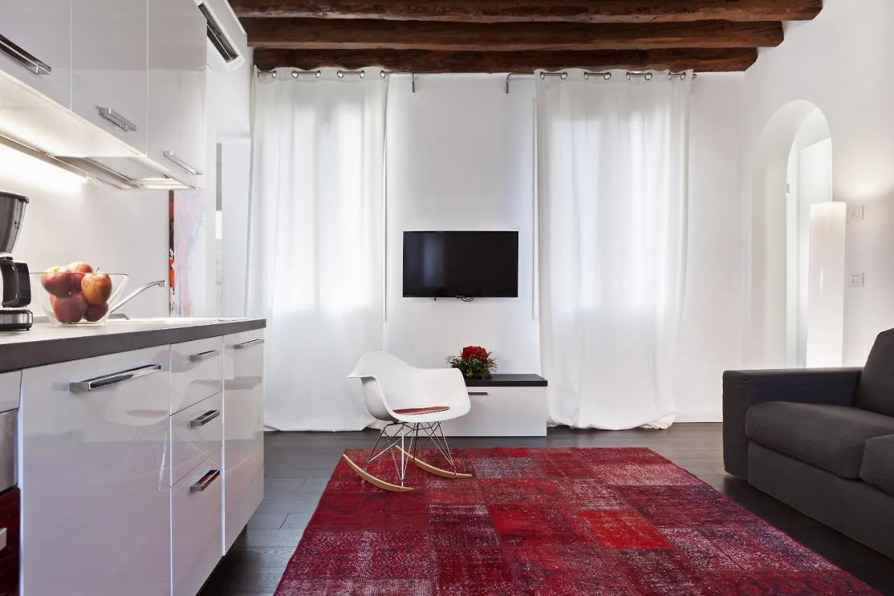 City Apartments Rialto Венеция