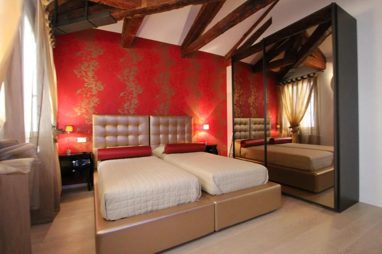 City Apartments Rialto Венеция